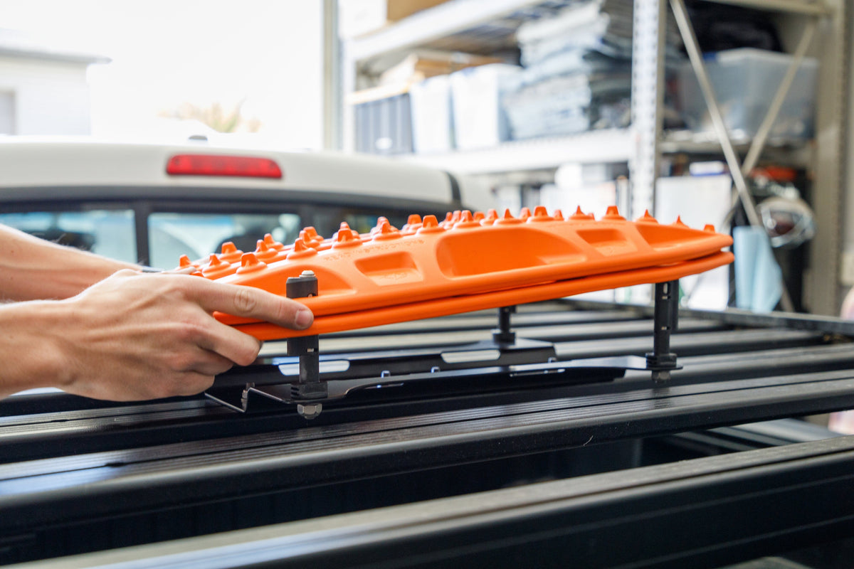 Overland Kitted Universal Mounting Plate for MAXTRAX® Mini Mounting Gear Overland Kitted- Overland Kitted