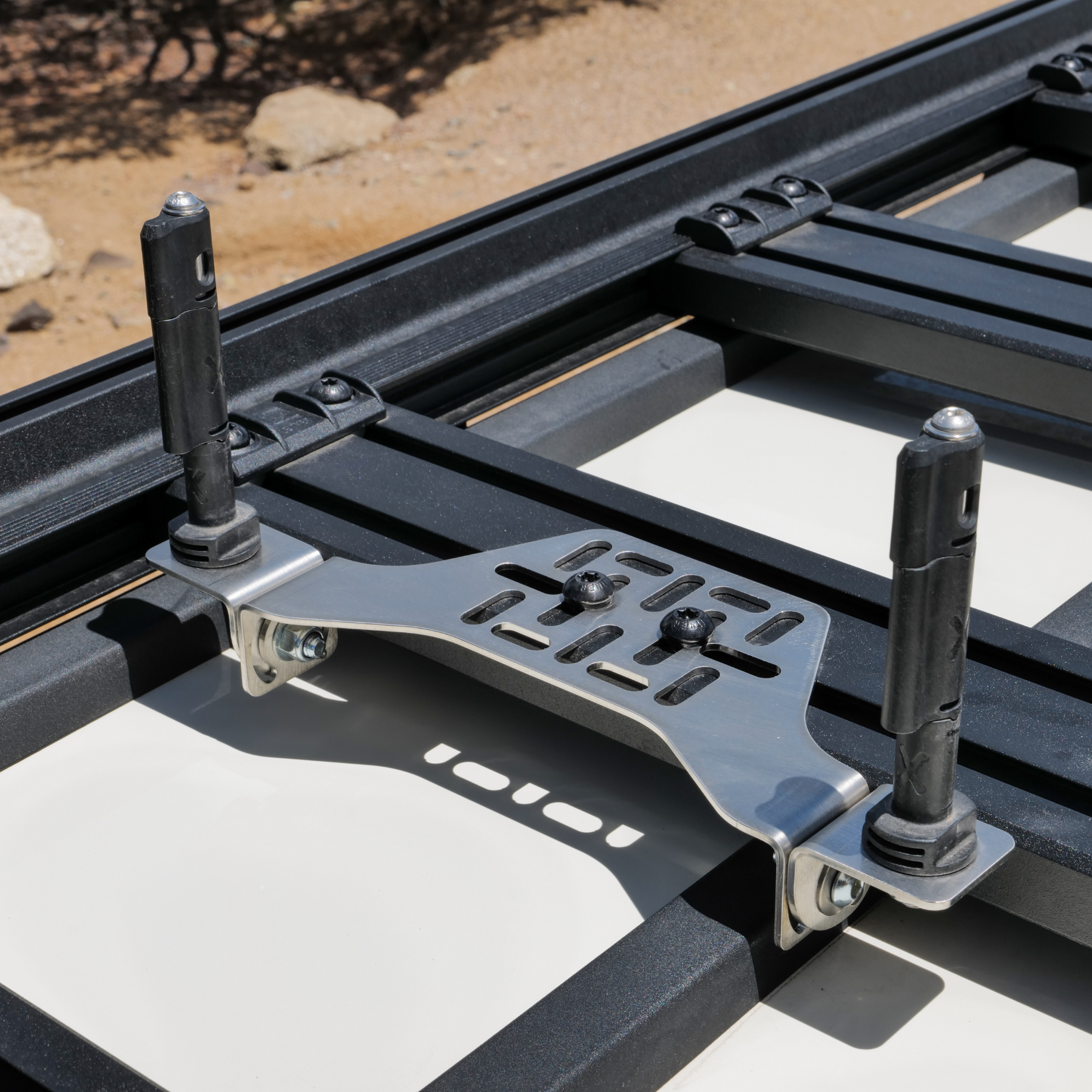 Overland Kitted Stealth Folding MAXTRAX® Roof Rack Mount