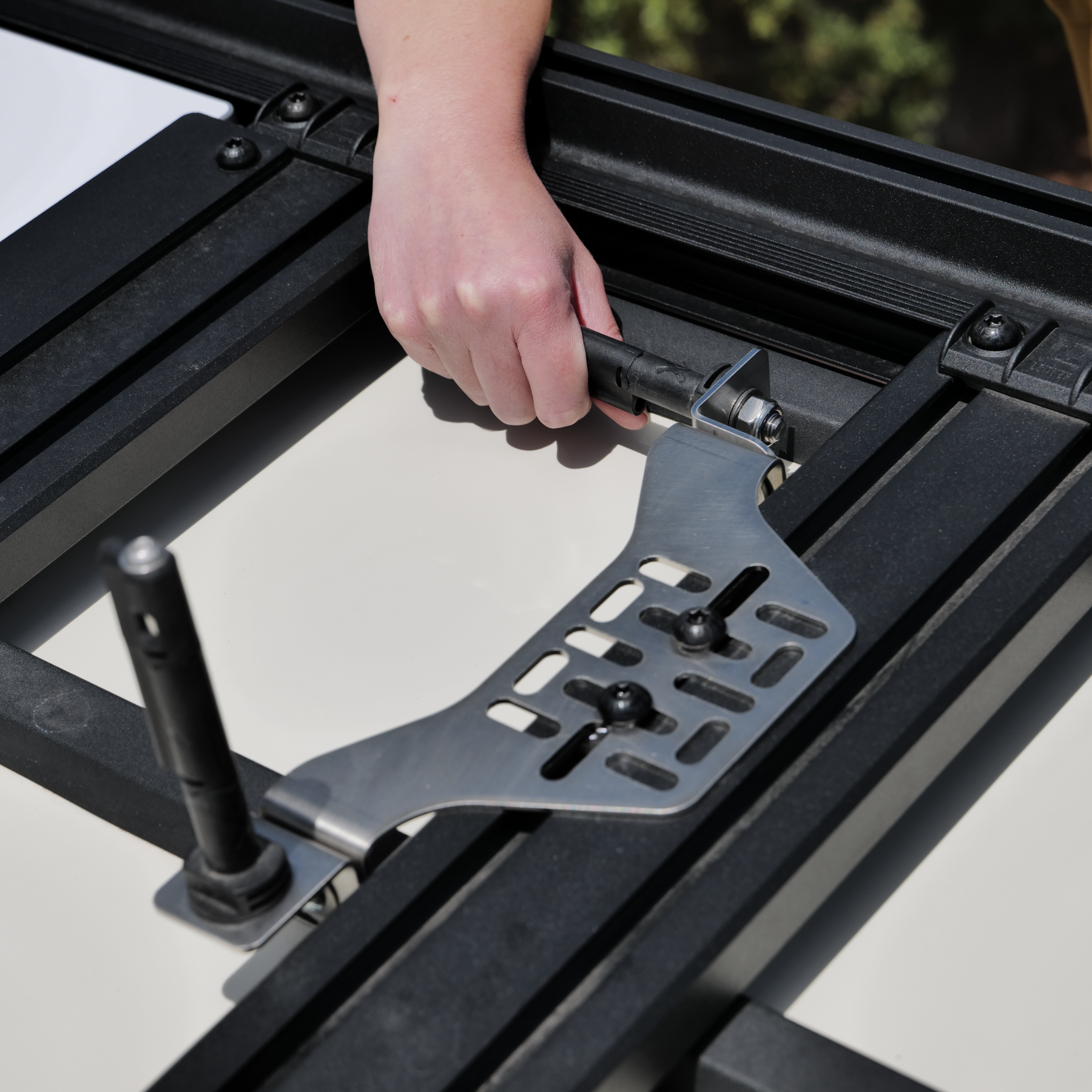 Overland Kitted Stealth Folding MAXTRAX® Roof Rack Mount