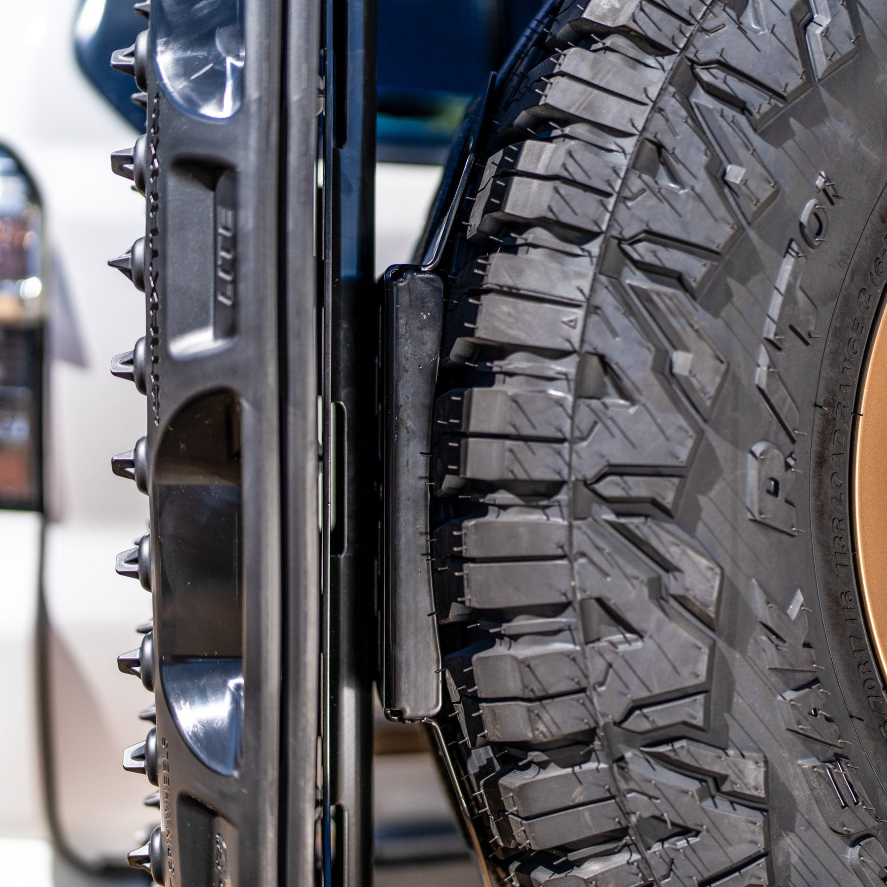 Overland Kitted Spare Tire Mount for MAXTRAX LITE Recovery Boards